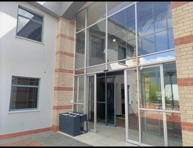 INDUSTRIAL PROPERTY TO RENT IN HALFWAY HOUSE